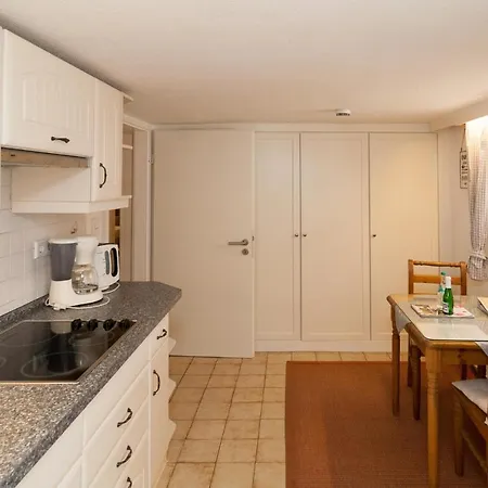 Haus Moewe 5/22 *